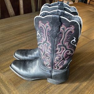 Justin size 10 women’s cowboy boots